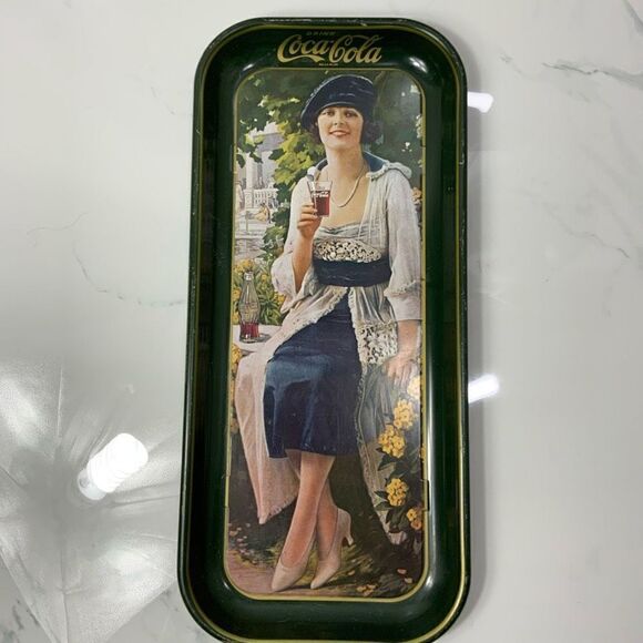 VINTAGE 1983 Coca Cola Metal Serving Tray - Picture 1 of 3